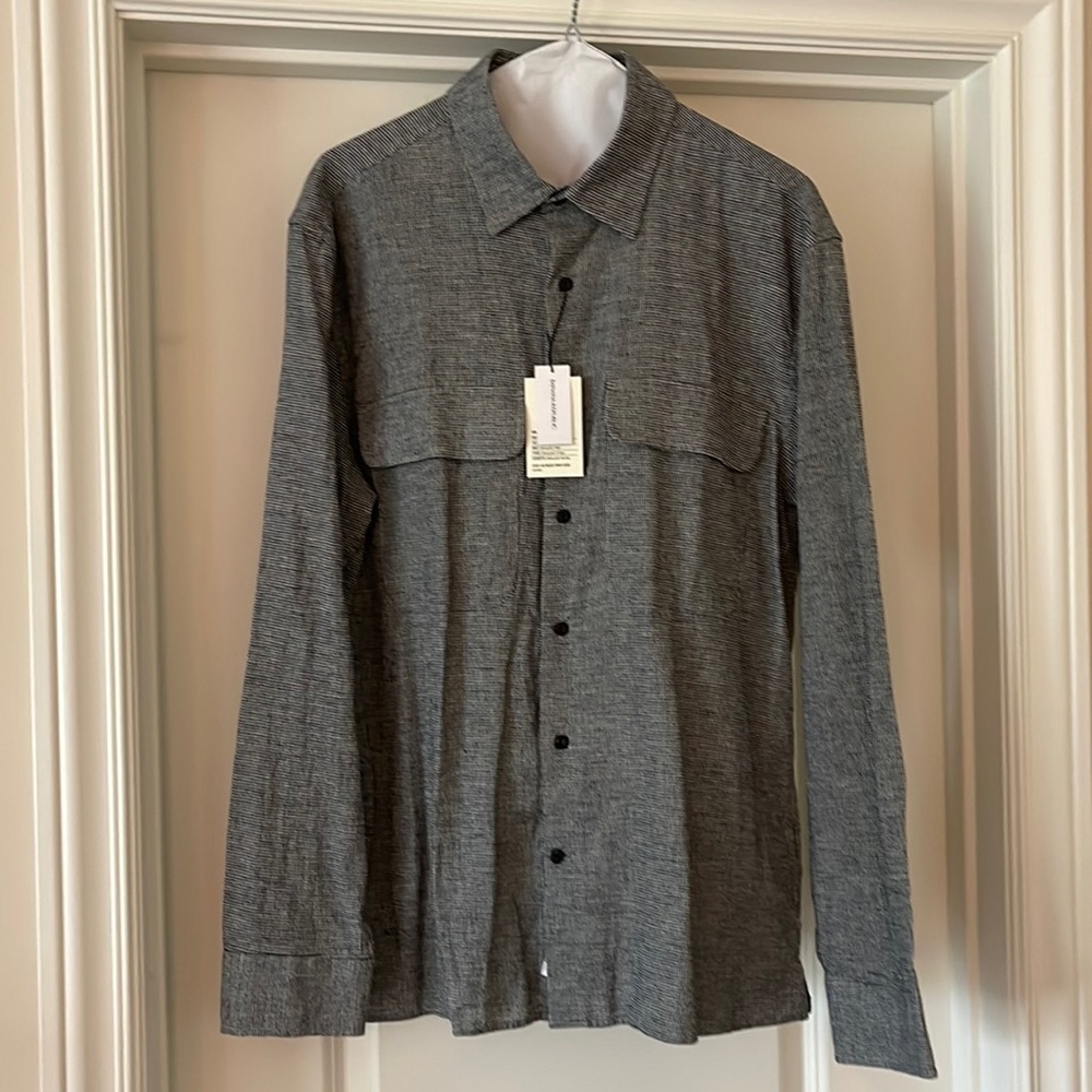Men’s Banana Republic shirt